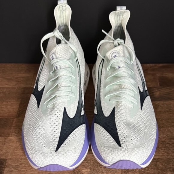 Mizuno Neo Zen Women's Shoes Size 10.5 LIKE NEW CONDITION - Picture 2 of 10